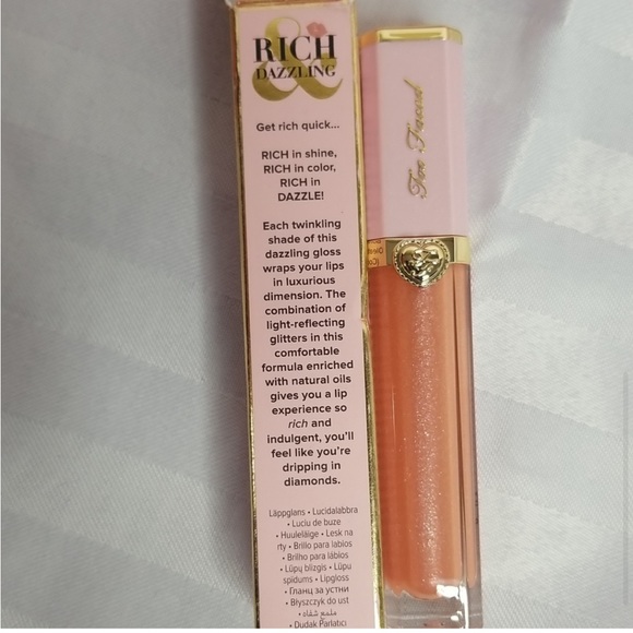 🍑Too faced 🍑rich & dazzling sparkling lip gloss " you up" color nib - Picture 2 of 6